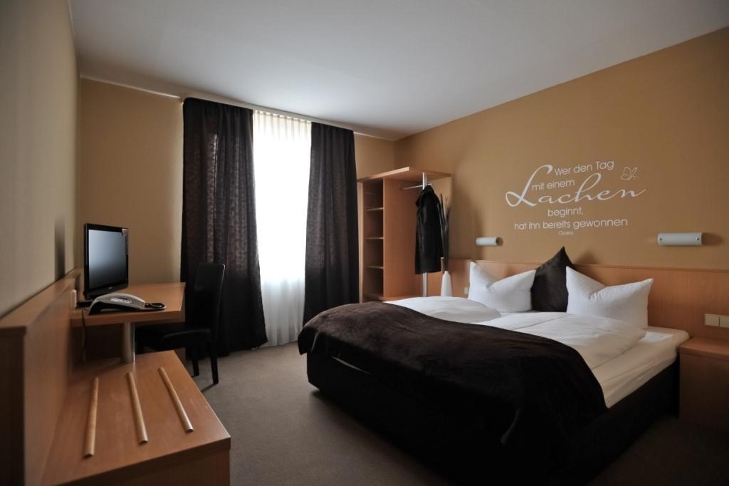 Sensconvent Hotel Michendorf Δωμάτιο φωτογραφία